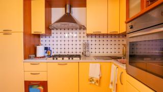 Elegant Home - with Jacuzzi and Balconies - 8