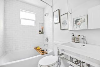 Laurel Canyon Hideaway Fireplace and Sauna - 0