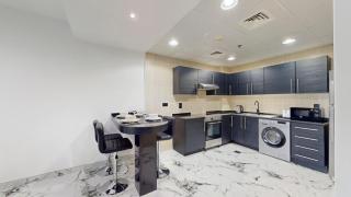 Vacationer Holiday Homes l Lux 2 Bedroom Apartment with Marina & Skyline View Prime Location - 5