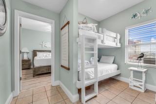 Laketown Wharf 1331 - 3