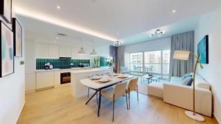 Vacationer Holiday Homes l Upgraded Chic 2 Bed l Pool View l Free Pool, Gym Access - 2