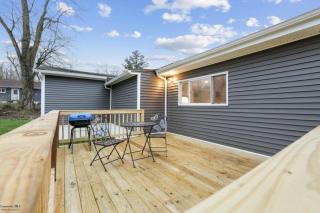 Corporate Cottage on Circle - 6