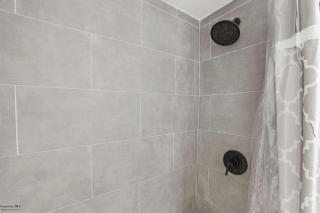 Corporate Cottage on Circle - 1