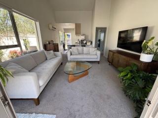 St Albans 2 Bed with Parking - 3