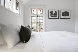 Poets Corner Elegant 4BR Historic Home in Elwood - 4