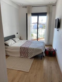 Bright & cozy studio in the Oasis neighborhood, close to the train station - 3