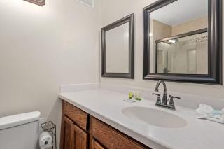 Top Of The Gulf 111 - 6