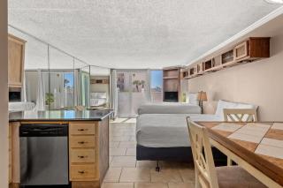 Top Of The Gulf 111 - 5