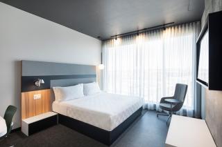 Alt Hotel Ottawa Airport - 9