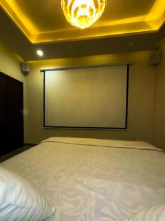 2BHK Fusion Loft - Jaccuzi - Cinema - PS4 - 7