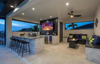 Aqua Vista - Luxury Vacation Rental Cape - Vesteva - 0