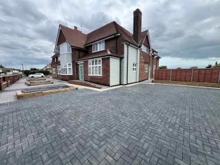 3 The Royal ApartHotel -Ground Floor-Parking -Wifi - 5