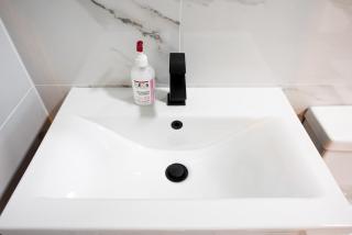 3 The Royal ApartHotel -Ground Floor-Parking -Wifi - 1