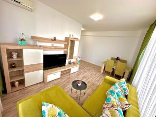 Summerland Seaview Apartments - 1