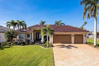 Bella Vida - Beautiful 3 Bedroom 3 Bath Villa - 9