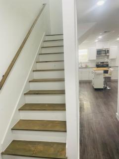 3BR Townhome 15mins from Downtown Sleeps 6 - 8