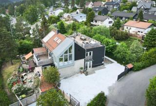 Attic apartment in villa with rooftop terrace - 0