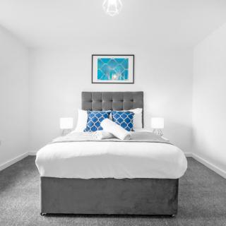 Cozy Two Bed Apartment - Cradley Heath - Smart Tv - Wi-Fi - Parking 49C - 3