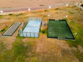Somptueuse Villa avec Terrains Padel et Foot Piscine Marrakech - Marrakesh - 4