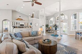 Blue Abaco - Beautiful Waterfront House - 9