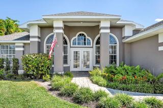 Blue Abaco - Beautiful Waterfront House - 8