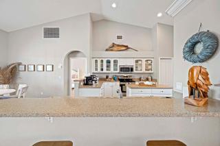 Blue Abaco - Beautiful Waterfront House - 3