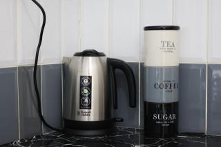 Queen Mary's - 2 Ensuites - Wi-Fi - Free Parking - 4