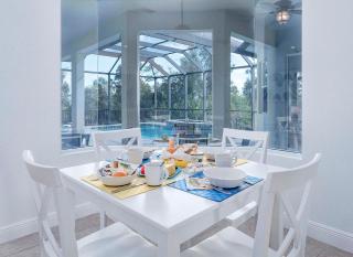 Blue Seas- Luxurious Home-Perfect for two families - 1