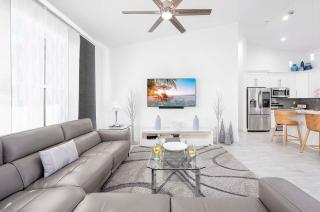 Blue Sapphire - Modern Vacation Home Cape Coral - Cape Coral - 7