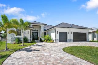 Bluewater- 4 bedroom, 4 bath luxury Villa - Vesteva - 0