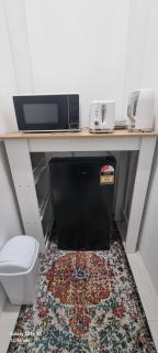 Quiet Room with Ensuite, Kitchenette, Veranda & Lake View - 8