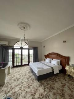 The Vintage Haven - 2