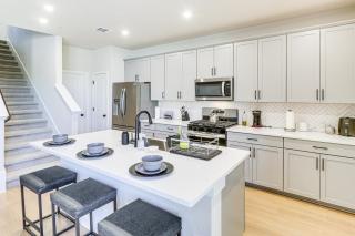 Less Than 2 Mi Kalahari and Dell Diamond! Modern Townhome - 9