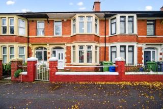 5 BR 2B Home near Cardiff Central - 0