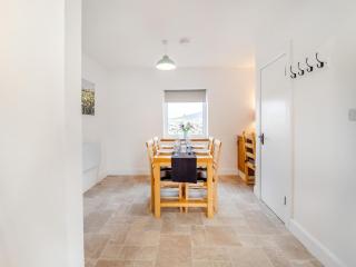 3 Bed in Roundstone oc-i234 - 3