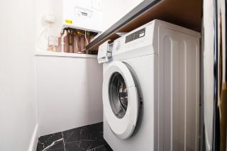 Bedford Short and Long Stay, Free Wi-Fi, Parking & Sleeps 8 - 2