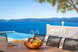 Crystal Holiday Home - 9