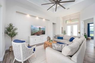 Cape Destination - Western Facing Home with Hot Tub - 4