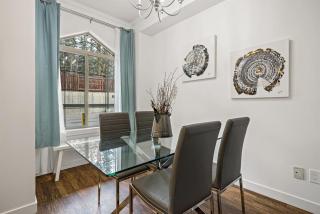 Marvellous Poolside Chalet - Pool & Hot Tub - Pets - 7