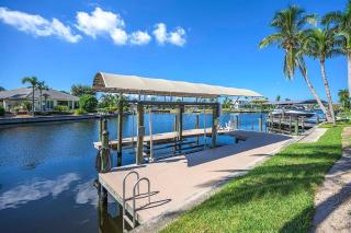 Cape Vista Tropical Waterfront Vacation Home Cape - 9