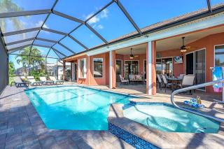 Cape Vista Tropical Waterfront Vacation Home Cape - 8