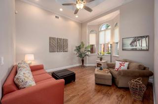 Cape Vista Tropical Waterfront Vacation Home Cape - 4