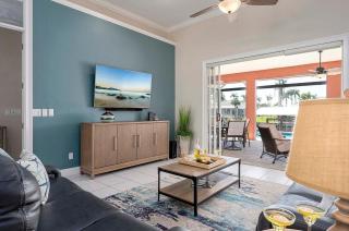 Cape Vista Tropical Waterfront Vacation Home Cape - 3