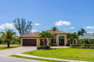 Cape Life - Florida Lifestyle at its Best - 8