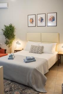 City Central Apartment with Parking - 9