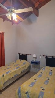 Casa 8p con Quincho Cerca del Estadio y Autódromo - 2