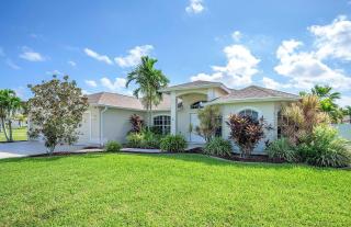 Casa Pura Vida pool home with three bedrooms plus - 0