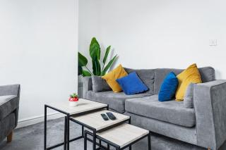 Stylish 2Bed Nottingham Parking, Garden, Workspace - 7