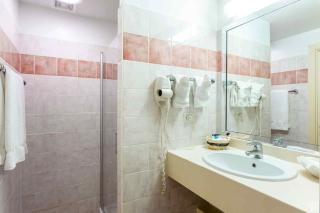 Grand Getaway Royal Retreats at Maho Beach Studio - 9