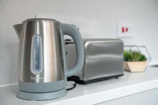 Stylish 2Bed Nottingham Parking, Garden, Workspace - 4